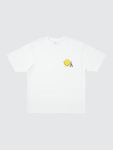 KAWS UNIVERSE UT Graphic White 01