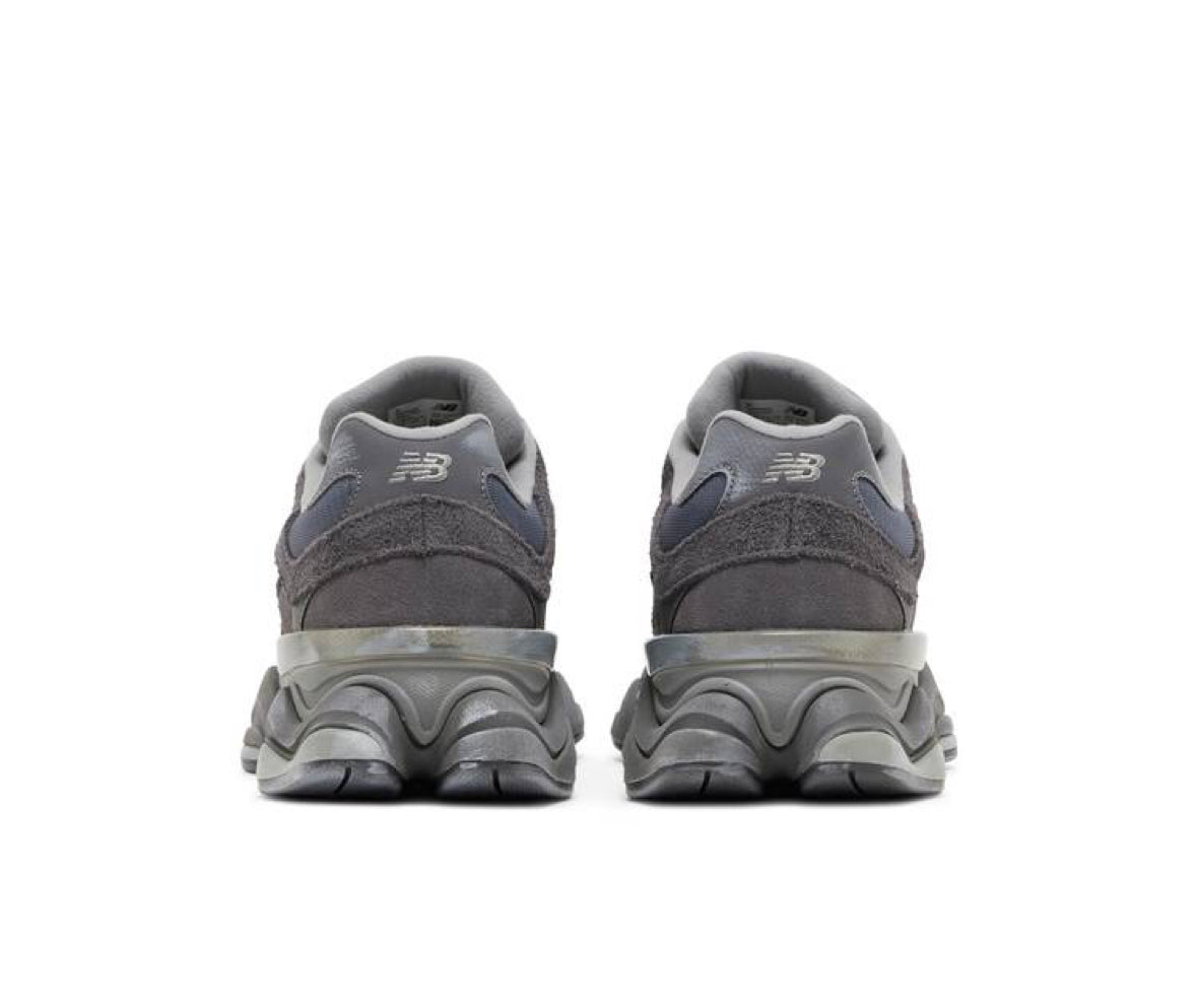 New Balance 9060 Magnet