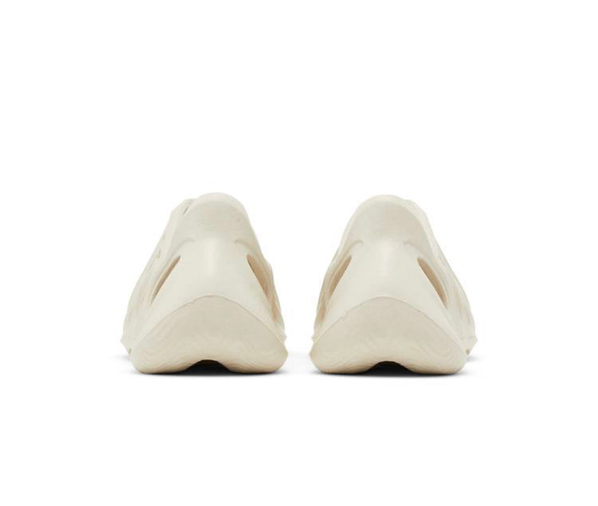 Yeezy Foam Runner Sand (Kinder)