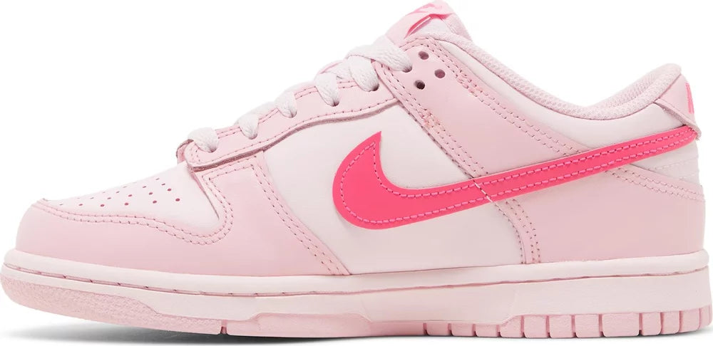 Dunk Low Triple Pink