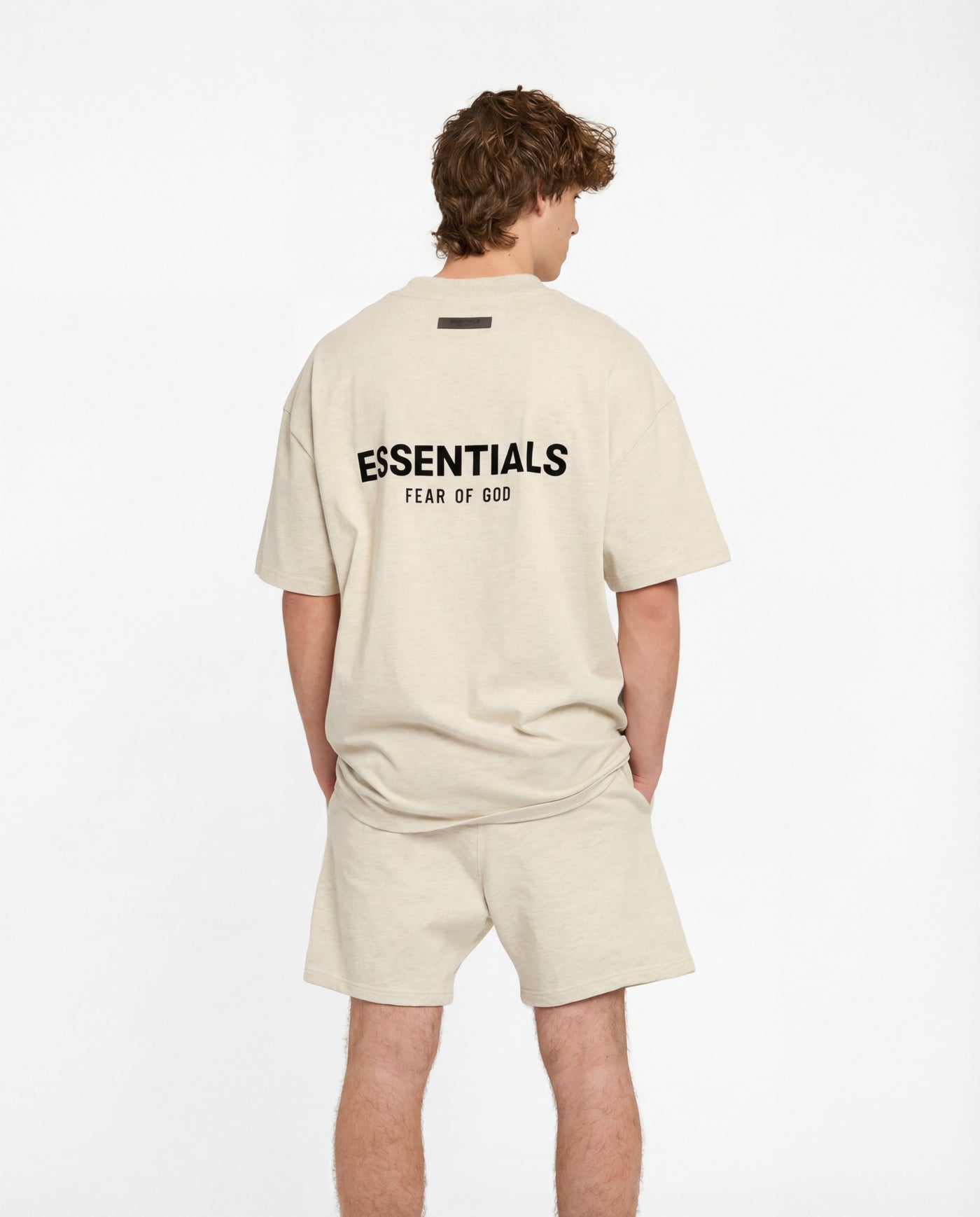 Essentials Tee Světle ovesná