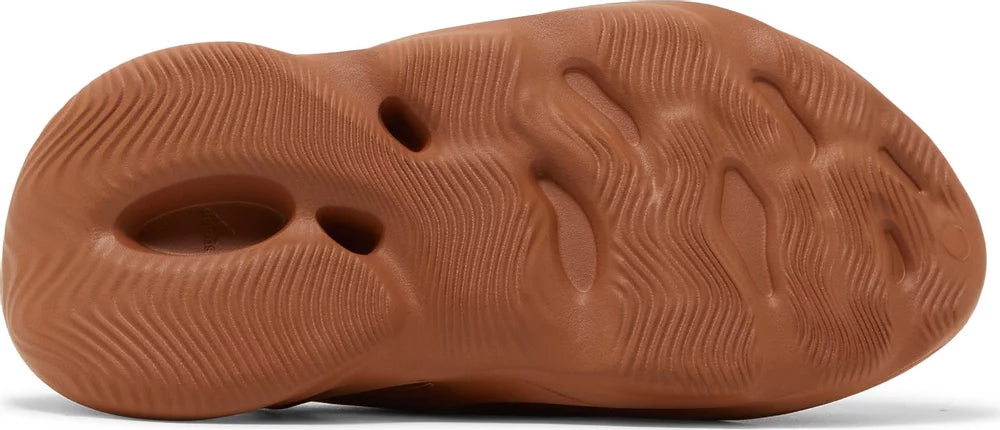 Yeezy Foam Runner Clay Red