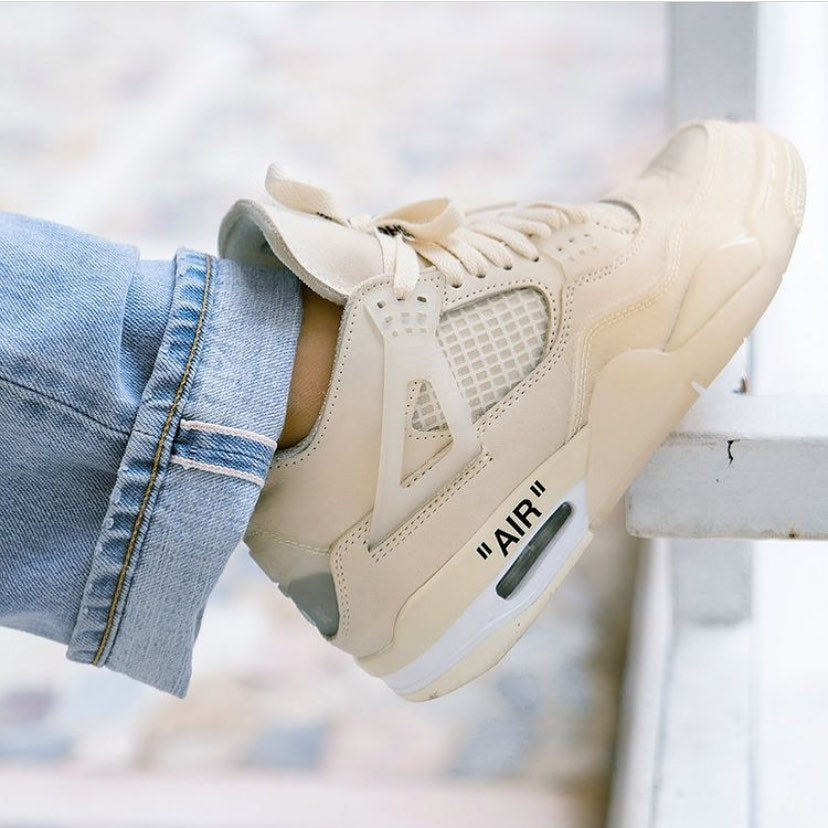 Air Jordan 4 Retro Off White Sail: Klasyczny but z ponadczasowym stylem