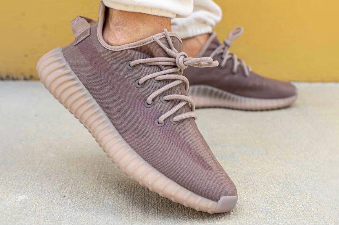 Yeezy 350 Mono Mist: Ostateczny but dla stylu i komfortu