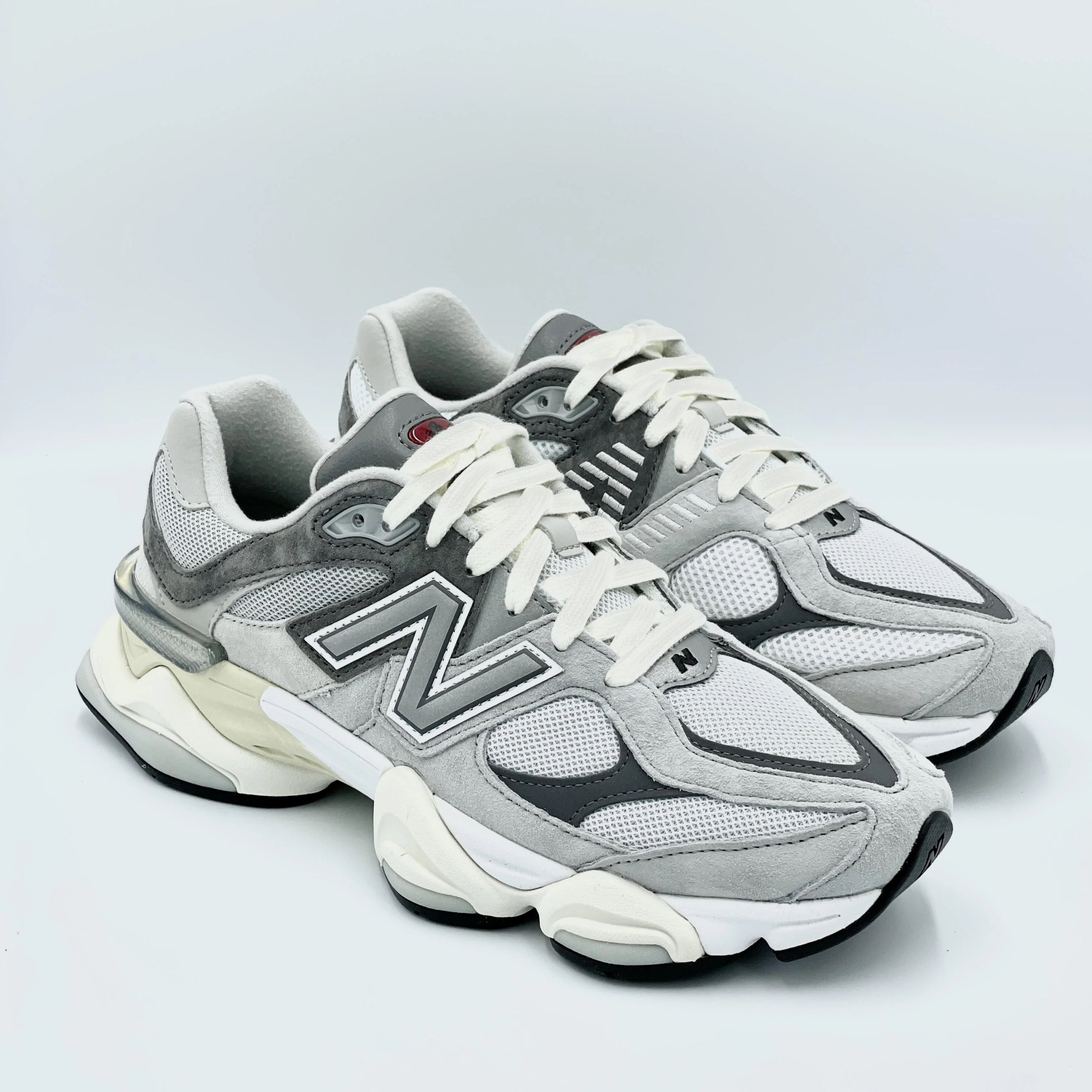 New Balance 9060 Rain Cloud Grey: Idealny but dla stylu i komfortu