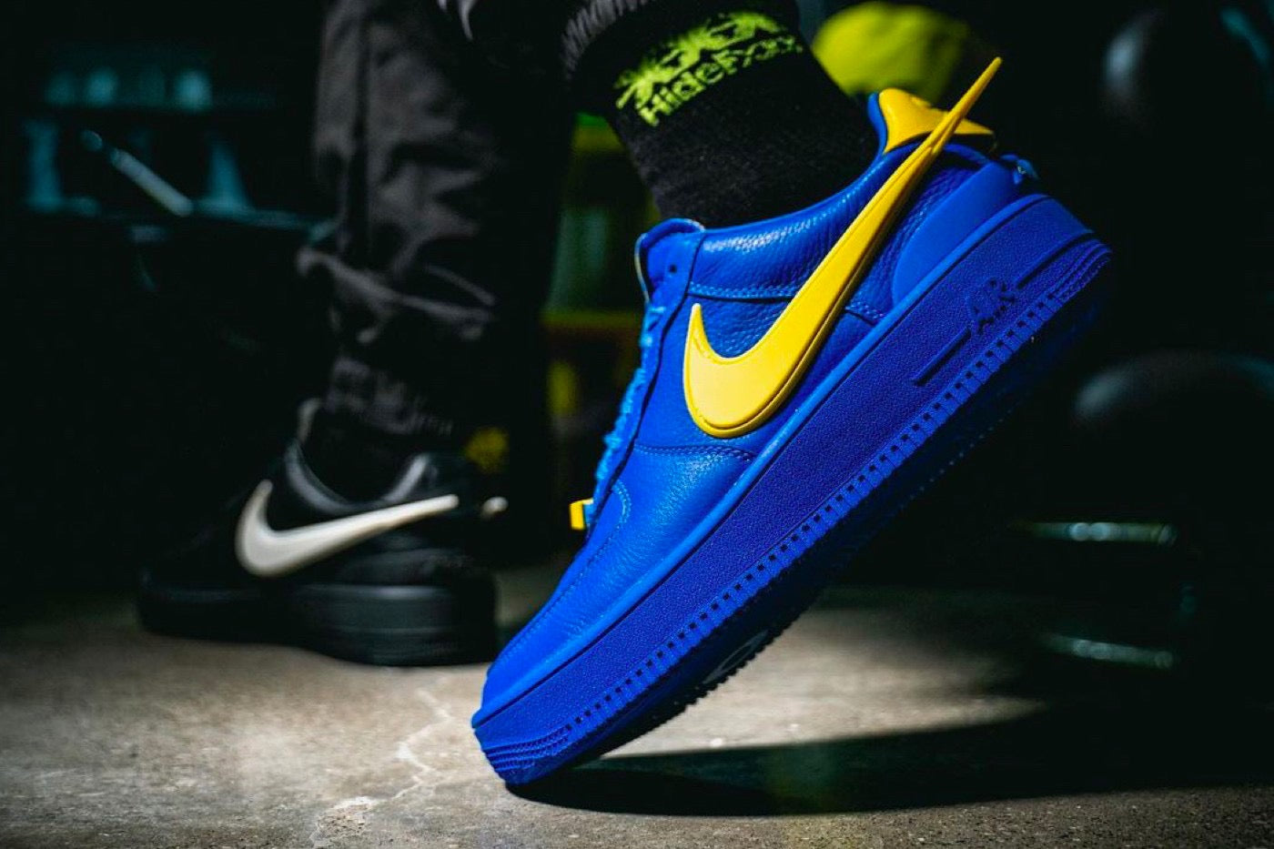 Nike Air Force Low Ambush Game Royal: Wypuść swój styl