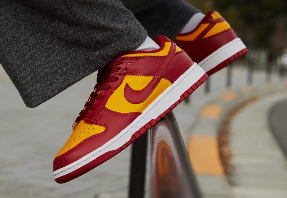 Nike Dunk Low Midas Gold: Elegancja i Wygoda w Jednym