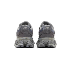 New Balance 9060 Magnet