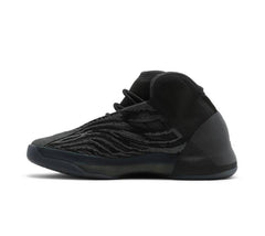 Adidas Yeezy QNTM Onyx