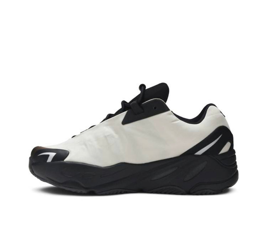 Kids' Adidas Yeezy 700 MNVN Bone