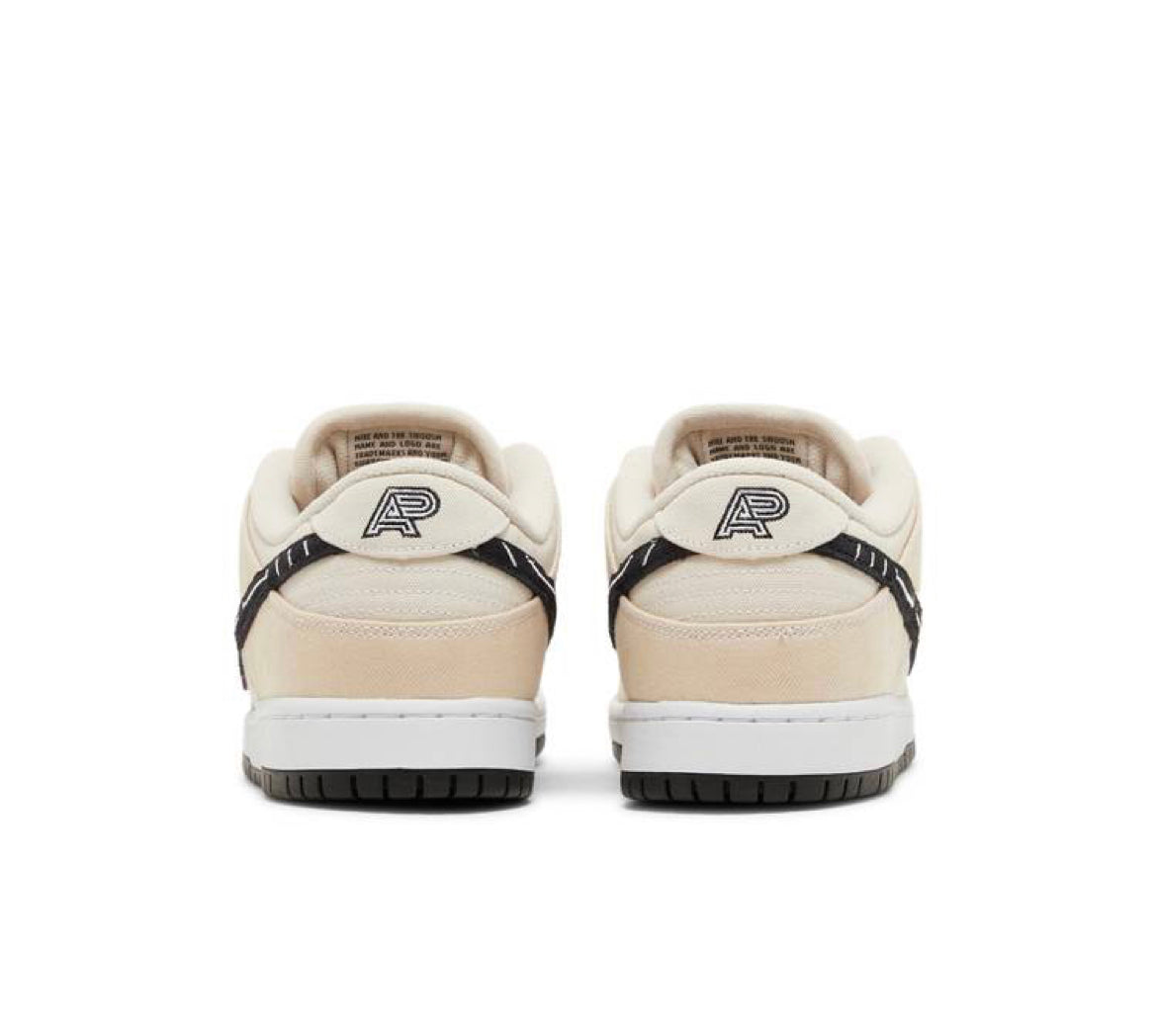Nike SB Dunk Low Albino & Preto