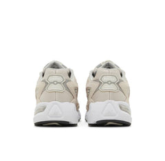 New Balance 725 Beige
