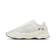 Yeezy Boost 700 Analog