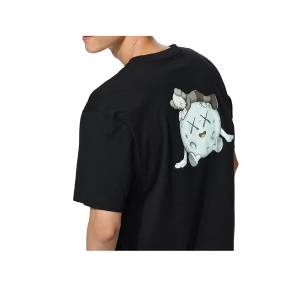 KAWS UNIVERSE UT Graphic Black