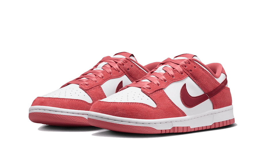 Nike Dunk Low Valentine's Day