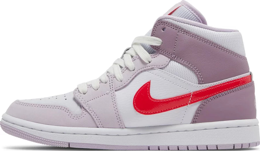 Air Jordan 1 Mid Valentine's Day