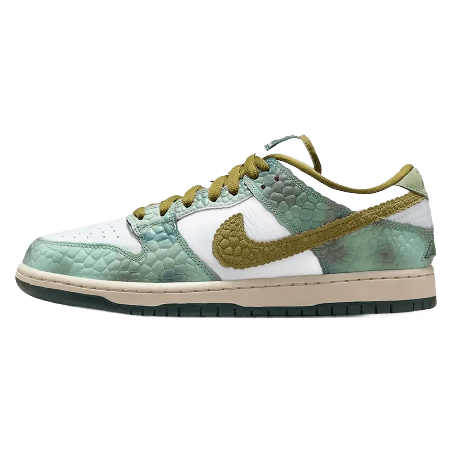 Alexis Sablone x Nike SB Dunk Low "Chameleon"