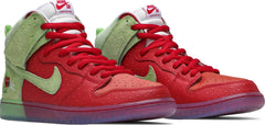 Nike Dunk High SB Strawberry Cough