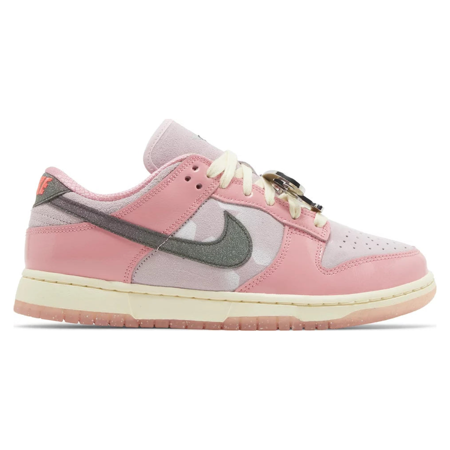 Dunk Low LX Barbie