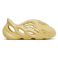 Kids' Yeezy Foam Runner Sulfur