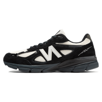 Joe Freshgoods x New Balance 990 V4 MiUSA Outro