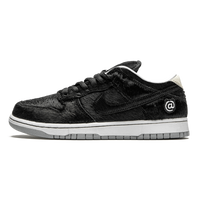 Medicom Toy x Nike SB Dunk Low BE@RBRICK