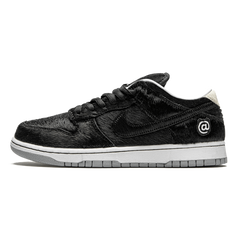 Medicom Toy x Nike SB Dunk Low BE@RBRICK