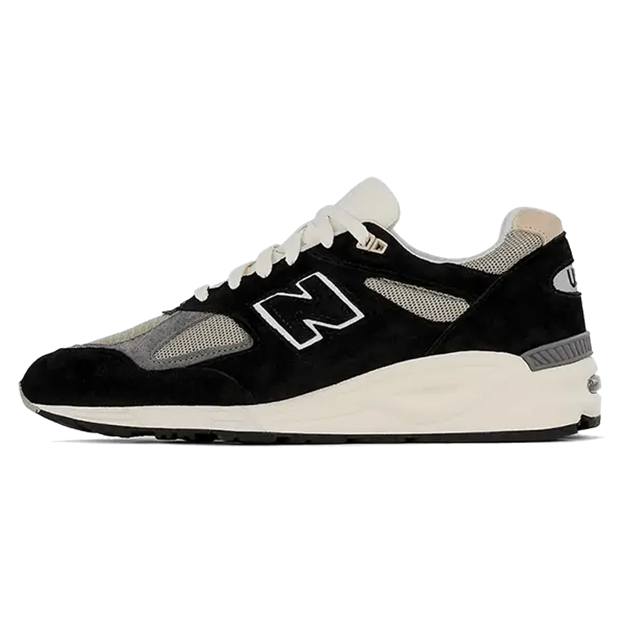 New Balance 990 v2 Made In USA Black