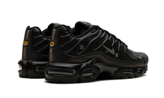 A-COLD-WALL x Nike Air Max Plus Black