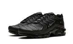 A-COLD-WALL x Nike Air Max Plus Black
