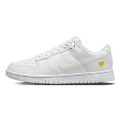 Nike Dunk Low Yellow Heart