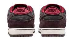 Riot Skateshop x Nike SB Dunk Low "Mahogany"