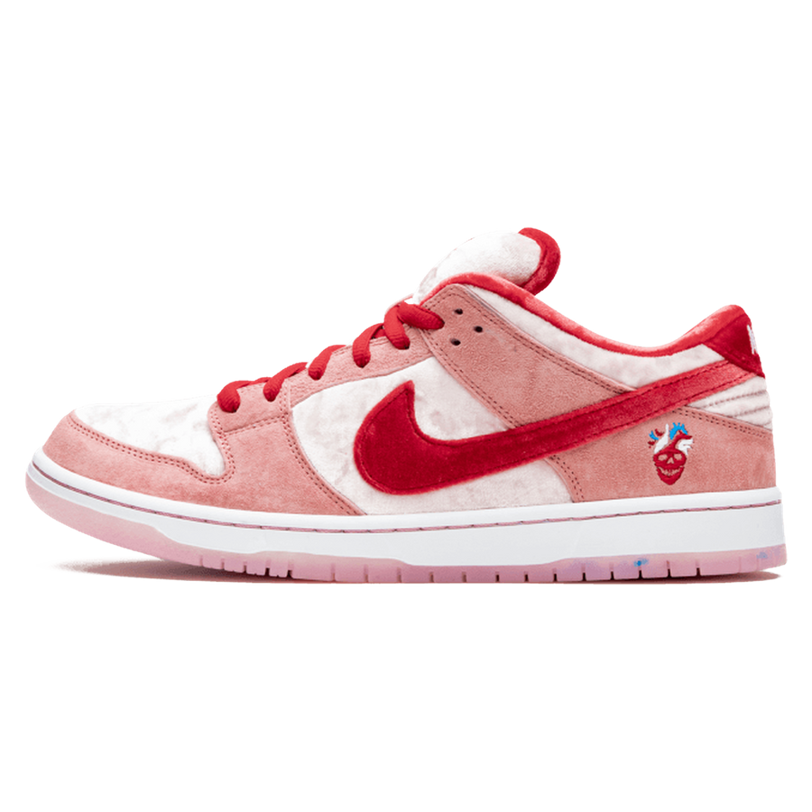 Nike SB Dunk Low StrangeLove Skateboards