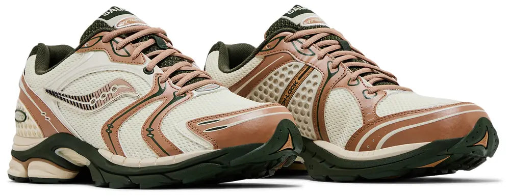 Saucony ProGrid Triumph 4 Saucony & Friends Seanella Abraham