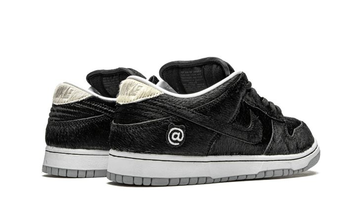 Medicom Toy x Nike SB Dunk Low BE@RBRICK