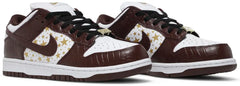 Nike SB Dunk Low Supreme Stars Barkroot Brown