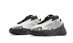 Yeezy 700 MNVN Bone