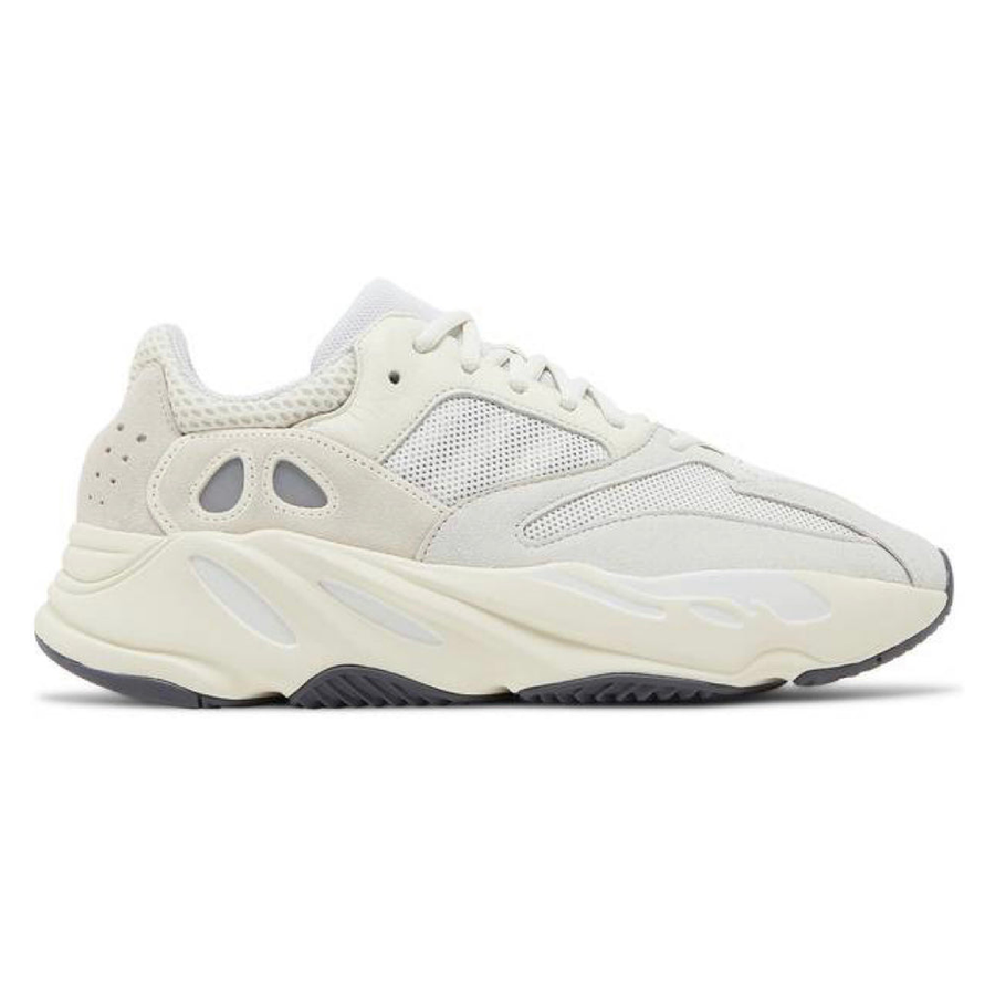 Yeezy Boost 700 Analog