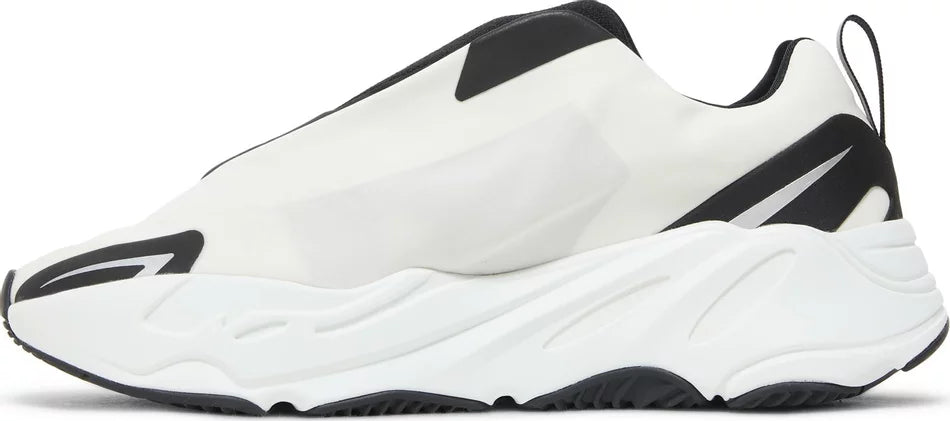Yeezy Boost 700 MNVN Laceless Analog