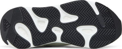 Yeezy Boost 700 MNVN Laceless Analog