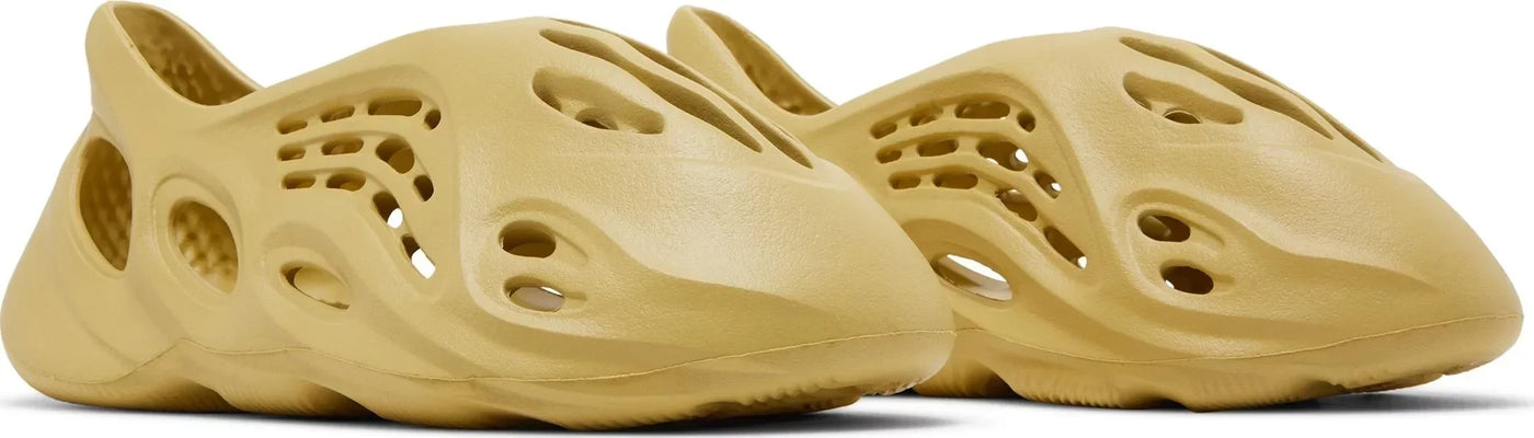 Yeezy Foam Runner Sulfur