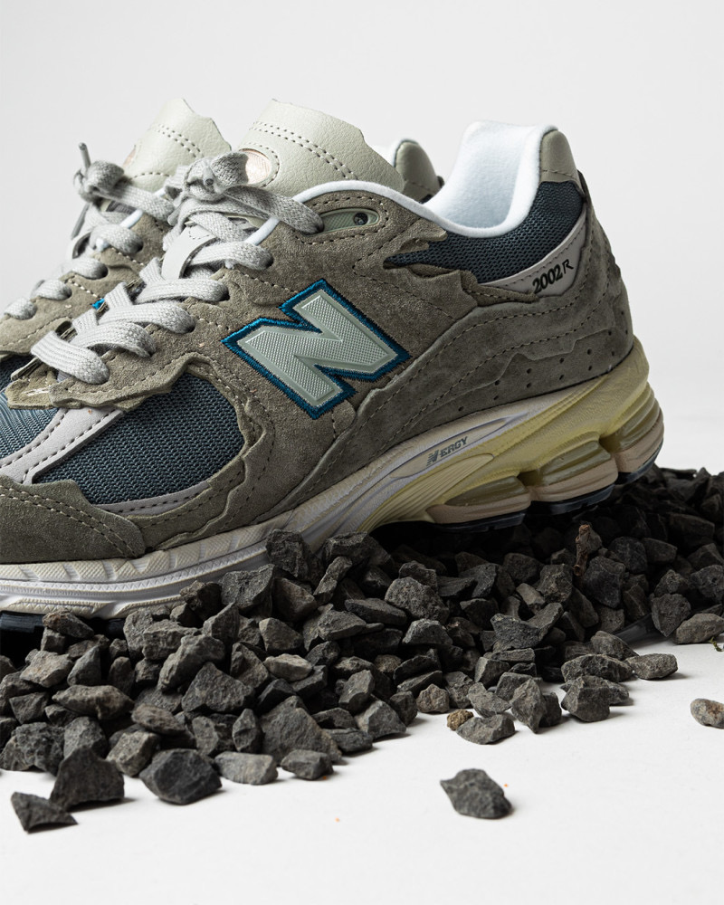 New Balance 2002r Protection Pack Mirage Grey