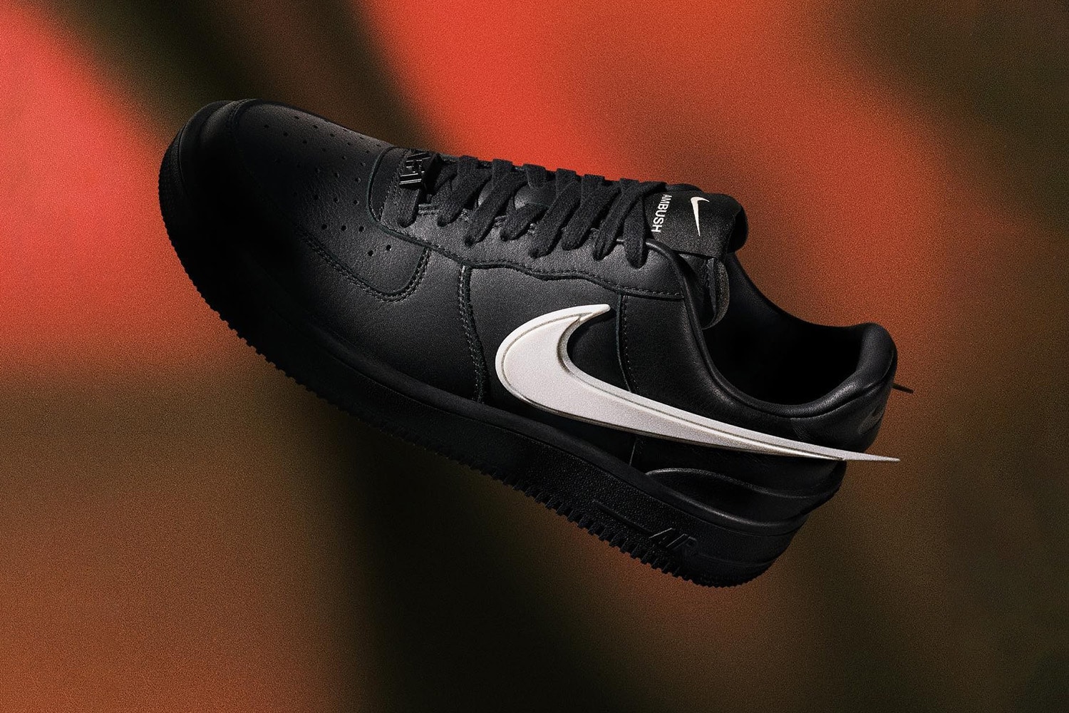 Nike Air Force Low Ambush Black: Doskonałe połączenie stylu i funkcjonalności