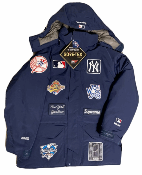 Supreme New York Yankees GORE-TEX 700-Fill Down Jacket