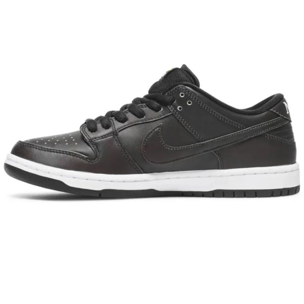 Nike SB Dunk Low Civilist 2